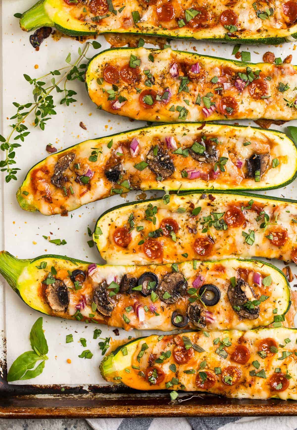 Healthy Zucchini Pizza Boats: Low Carb & Ready in 25 Mins